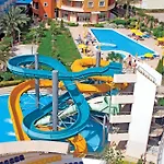 度假村 Alaiye & 5*
